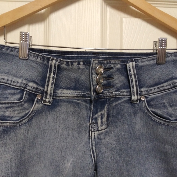 Jeans Colony Skinny Stretch Light Wash Jeans - Picture 6 of 8